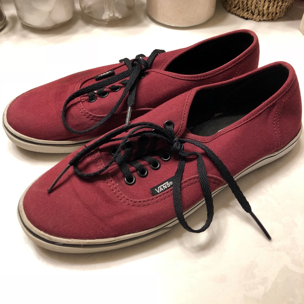 Gently used Maroon Vans Size 8